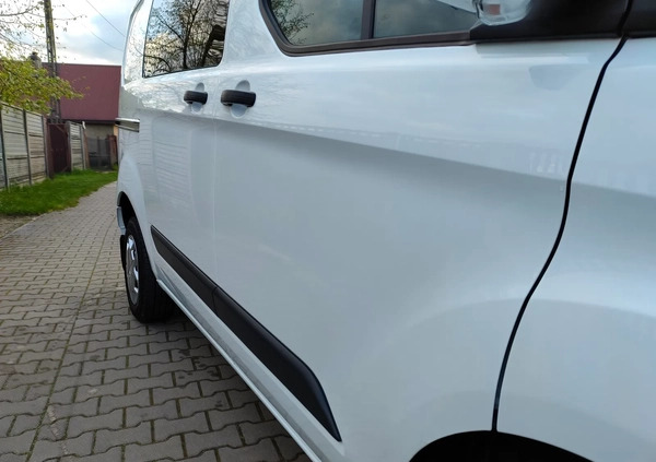 Ford Transit Custom cena 49900 przebieg: 175000, rok produkcji 2016 z Kielce małe 704